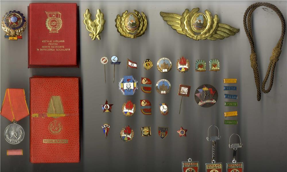 Medalii Ordine Militare Insigne Decoratii Brevete Diplome Barete Armata Militie Securitate Efecte