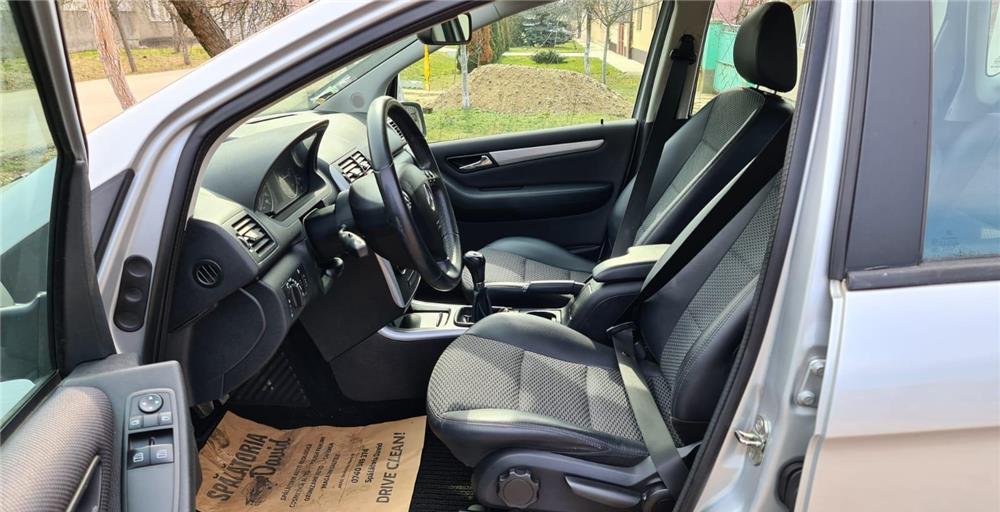 Mercedes-Benz A200 2.0 CDi 136 Cp 2010