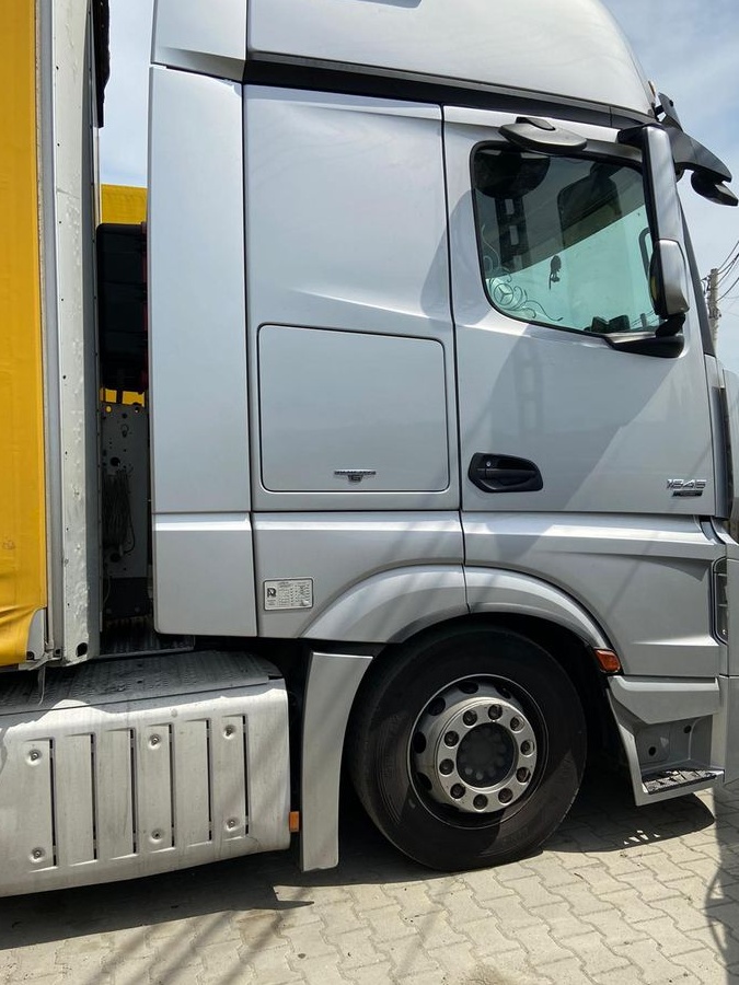 Mercedes-Benz Actros MP4