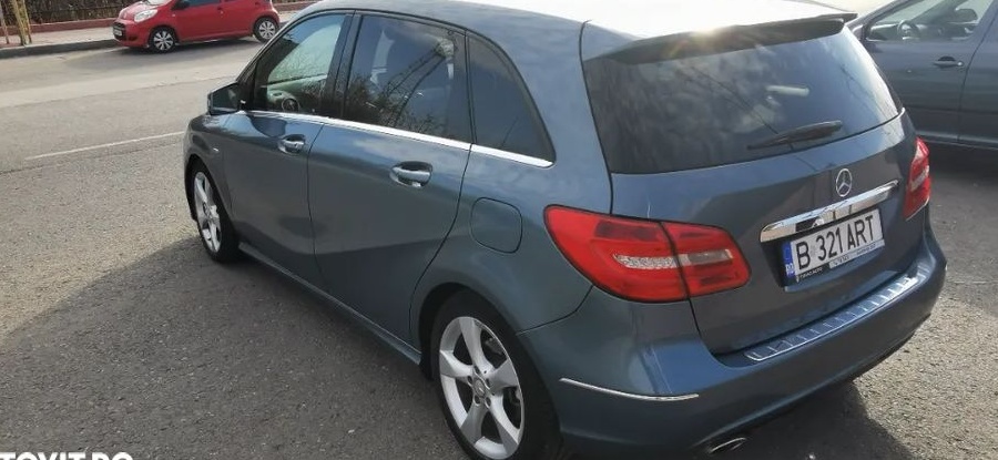 Mercedes-Benz B 180 CDI (BlueEFFICIENCY) 7G-DCT