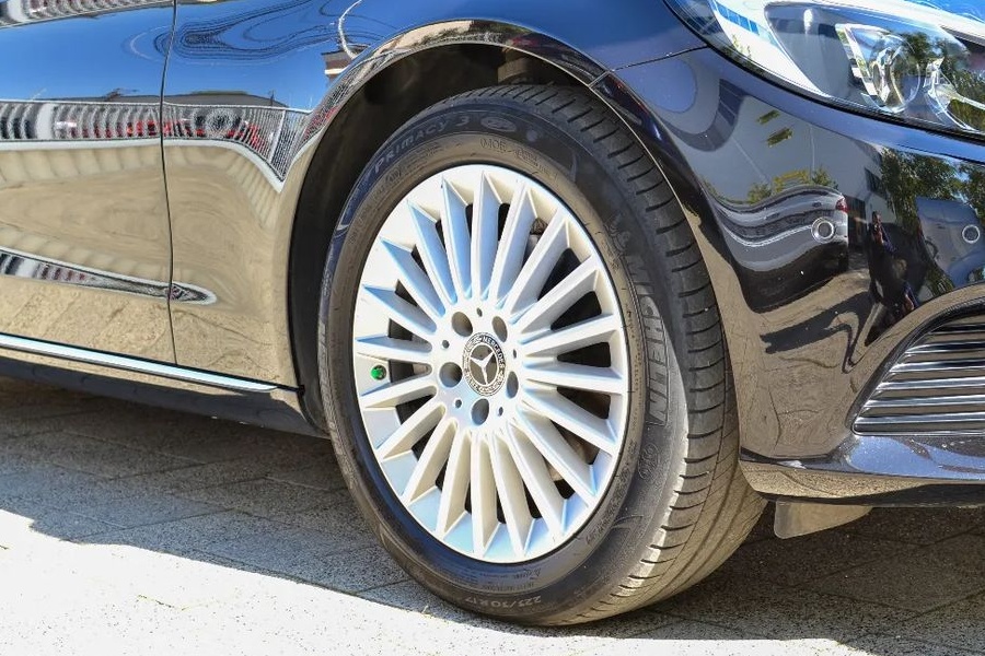 Mercedes-Benz C 220 d 9G-TRONIC