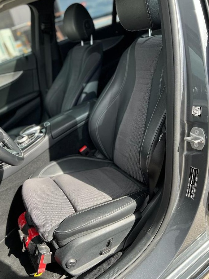 Mercedes-Benz E 220 d 4Matic T 9G-TRONIC
