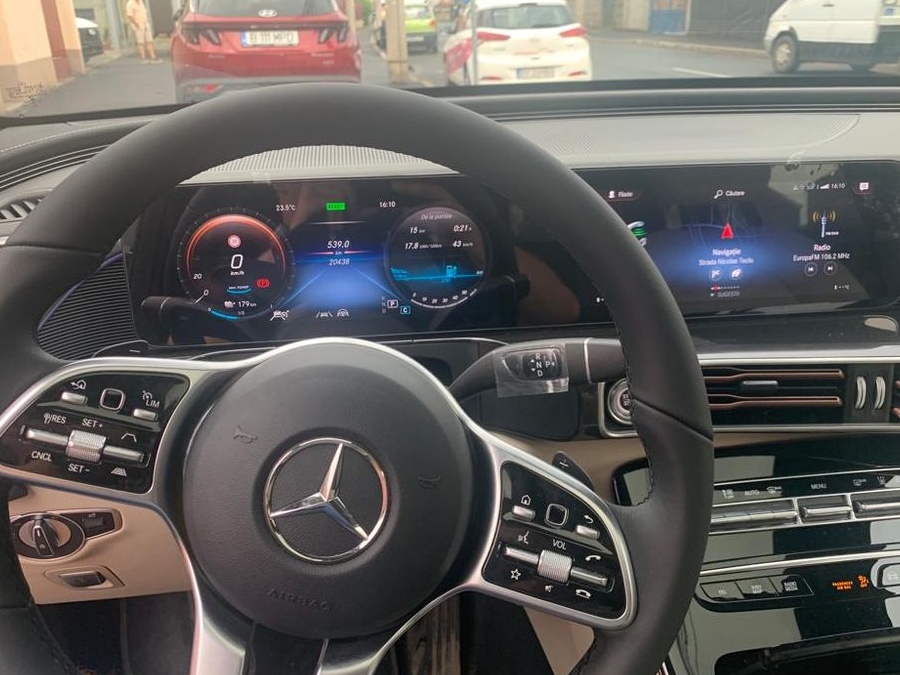 Mercedes-Benz EQC 400 4MATIC
