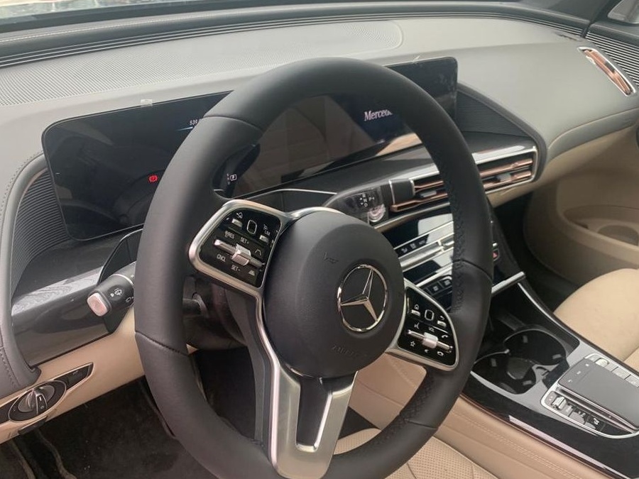 Mercedes-Benz EQC 400 4MATIC