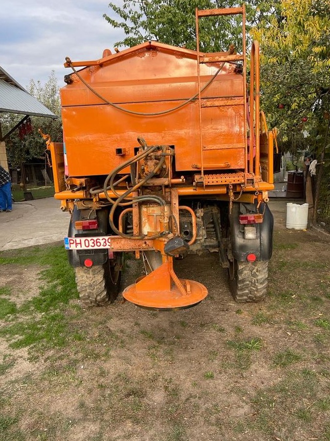 Mercedes-Benz UNIMOG U90