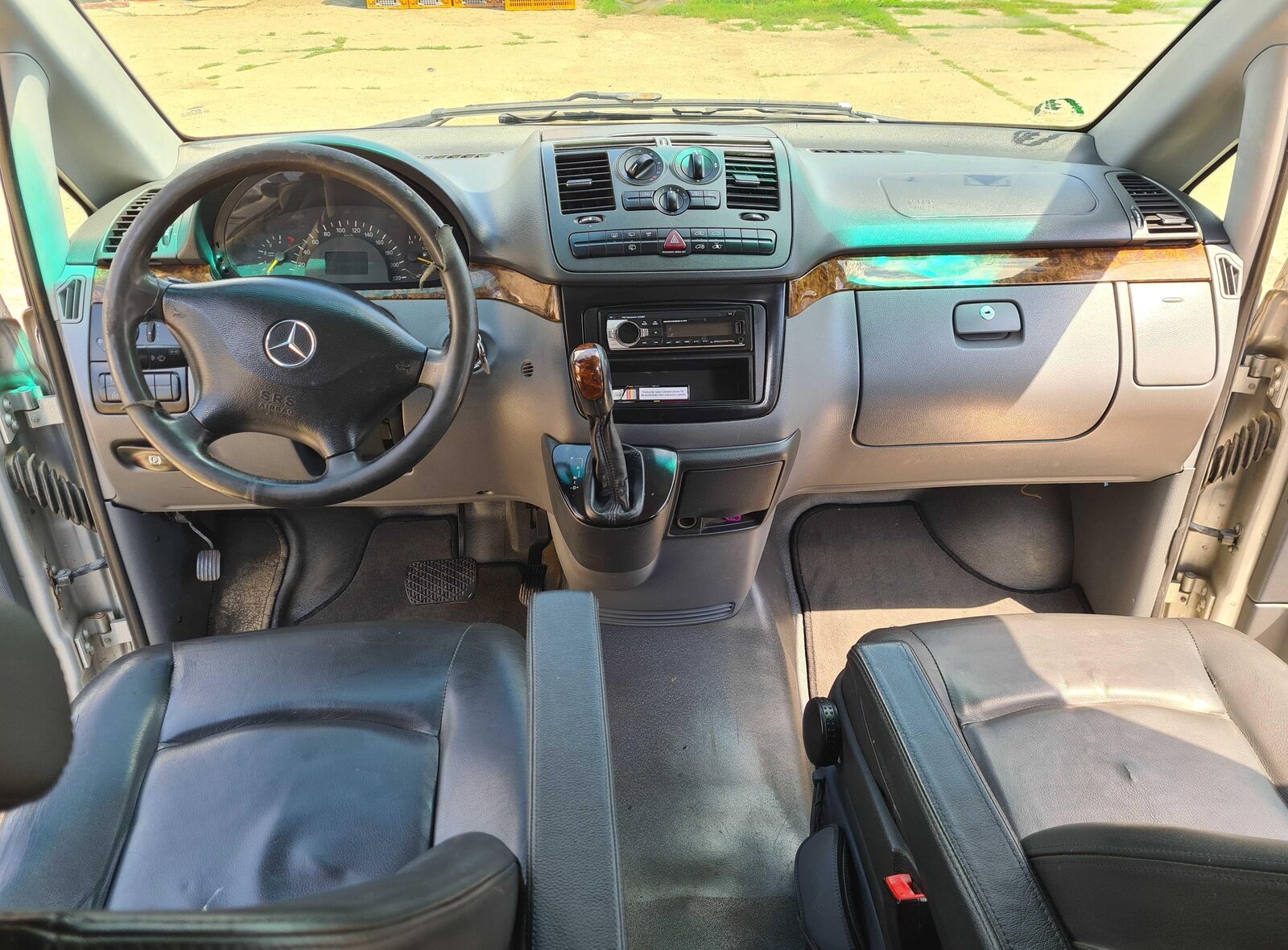 Mercedes-Benz Vito 4 locuri