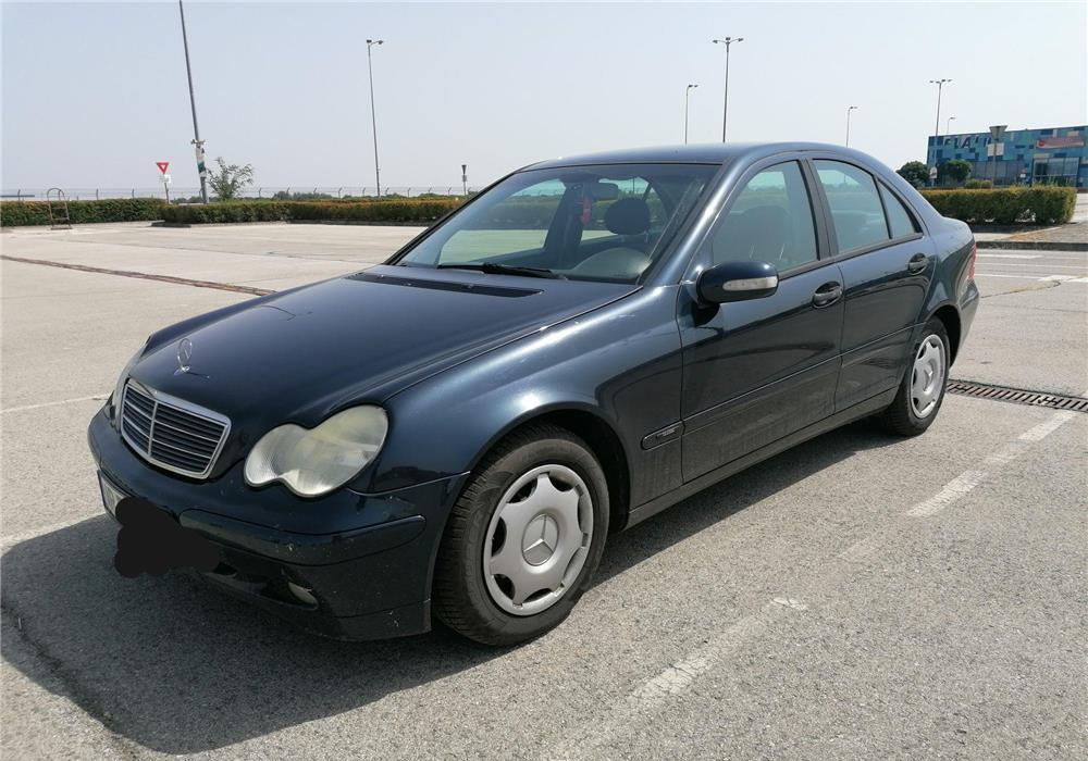 Mercedes C 180 kompressor benzină + GPL 1798 cmc 143 cp cutie viteze automată