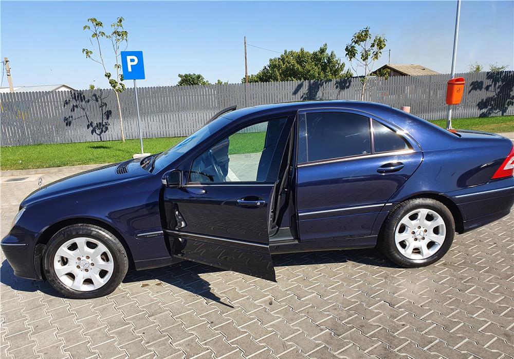 Mercedes c200. Anul 2006 Automata