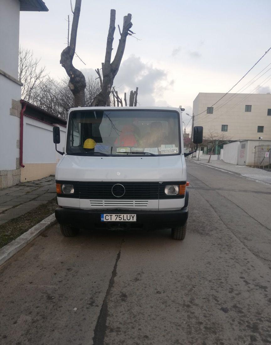 Mercedes Vario 609