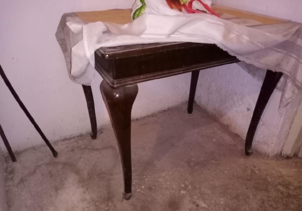 Mese vintage