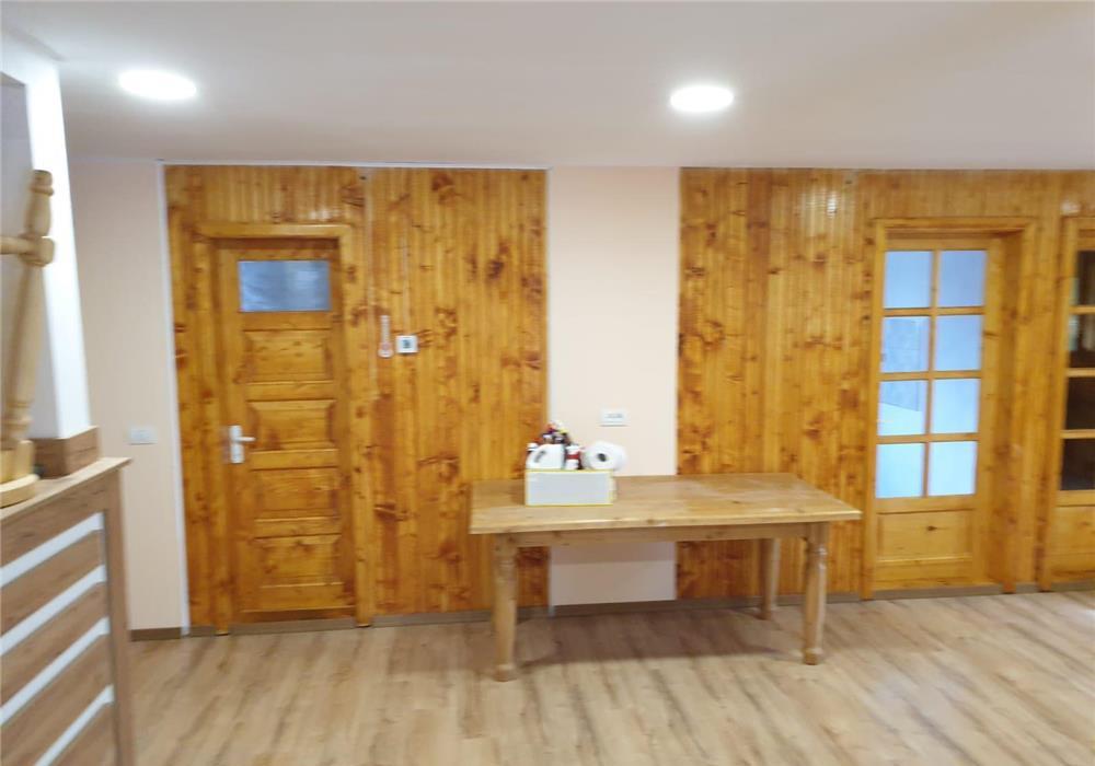 Meserias Execut lucrari de renovare complete
