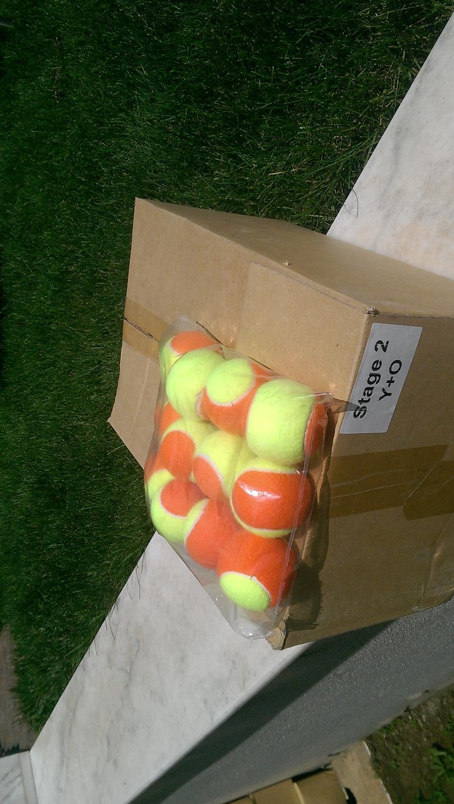 Mingi tenis de camp