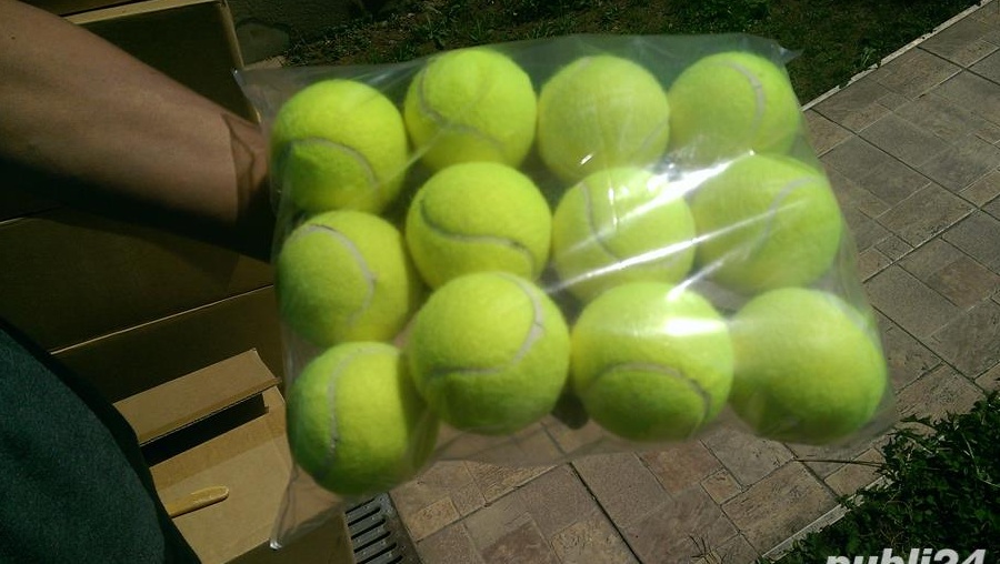 Mingi tenis de camp