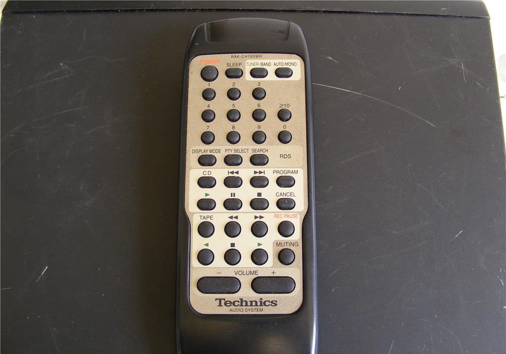 MINI  linie audio TECHNICS cu telecomanda