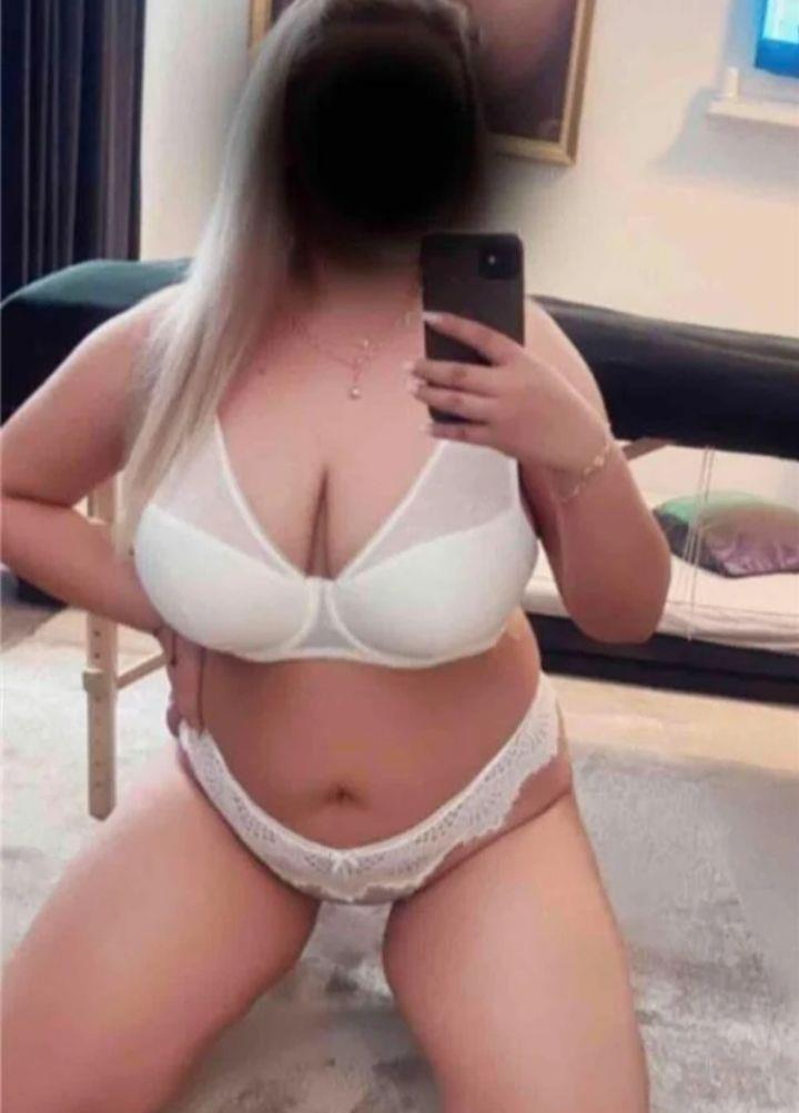Miniona pufoasa fara graba fara ceas