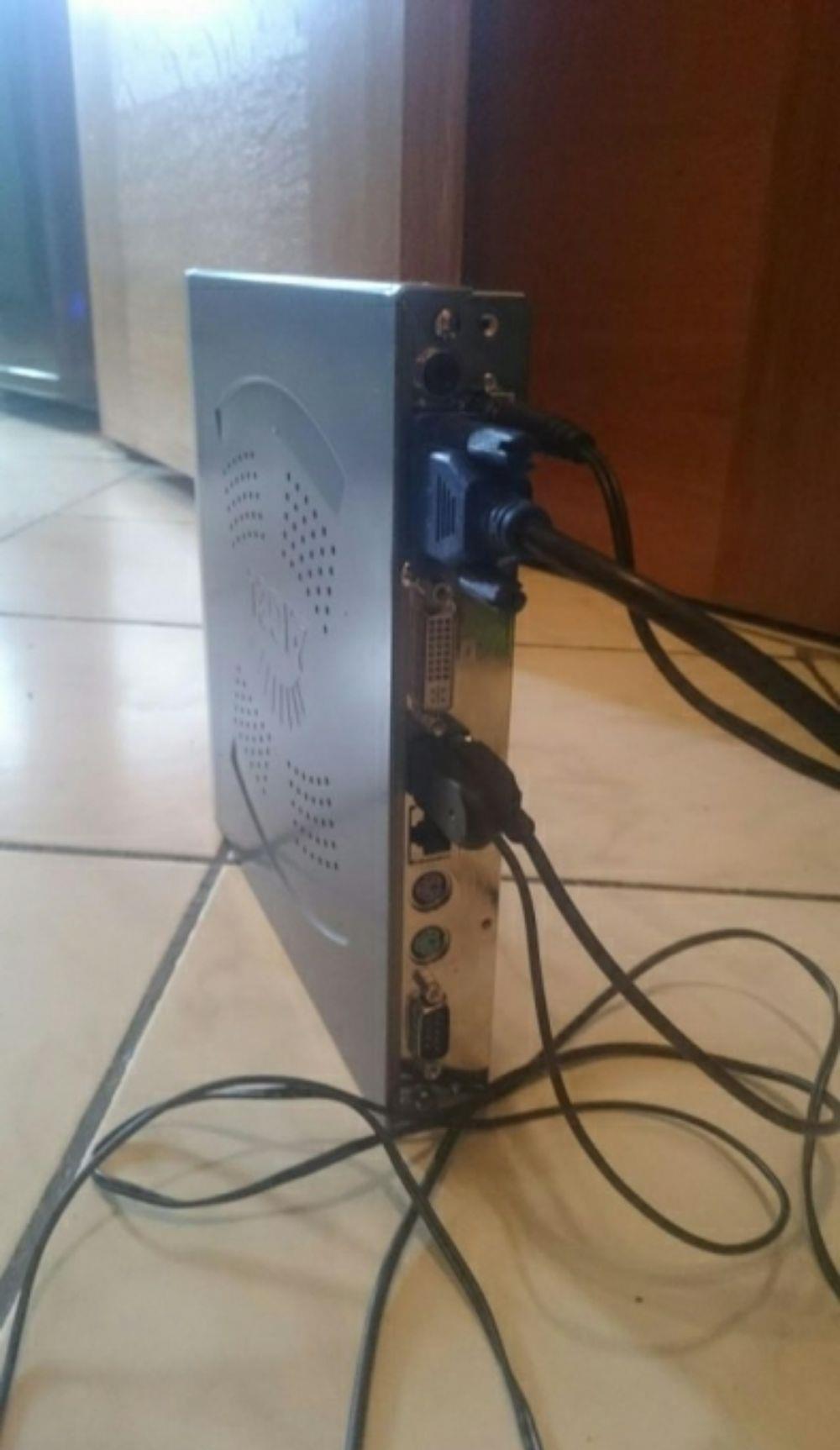 MiniPC IGEL-1/2 mem 1gb ddr2, card cf 2gb linux dsl