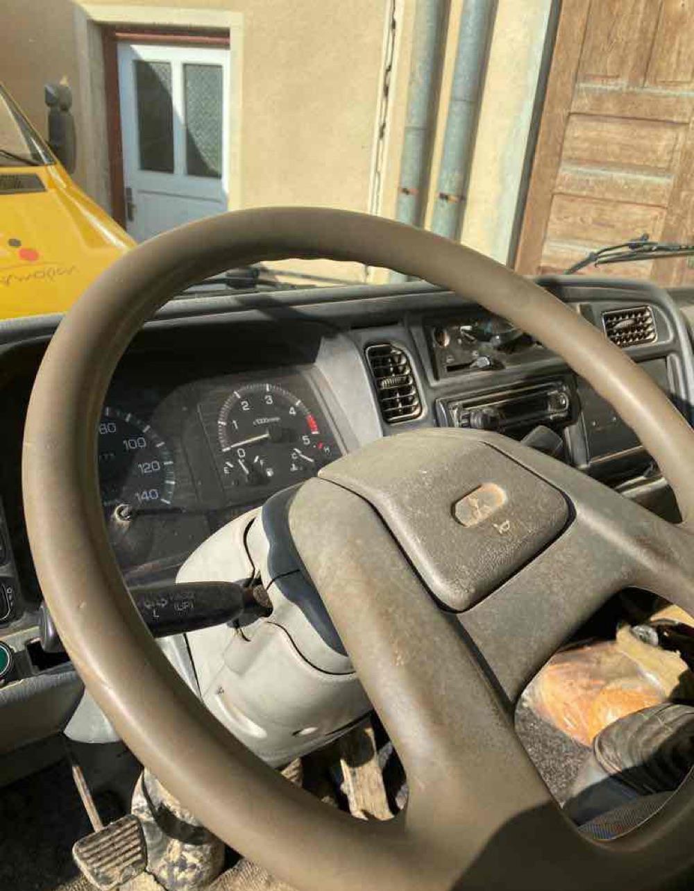 Mitsubishi Canter FB63