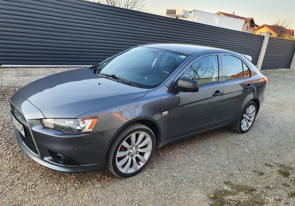 Mitsubishi Lancer  Accept Variante