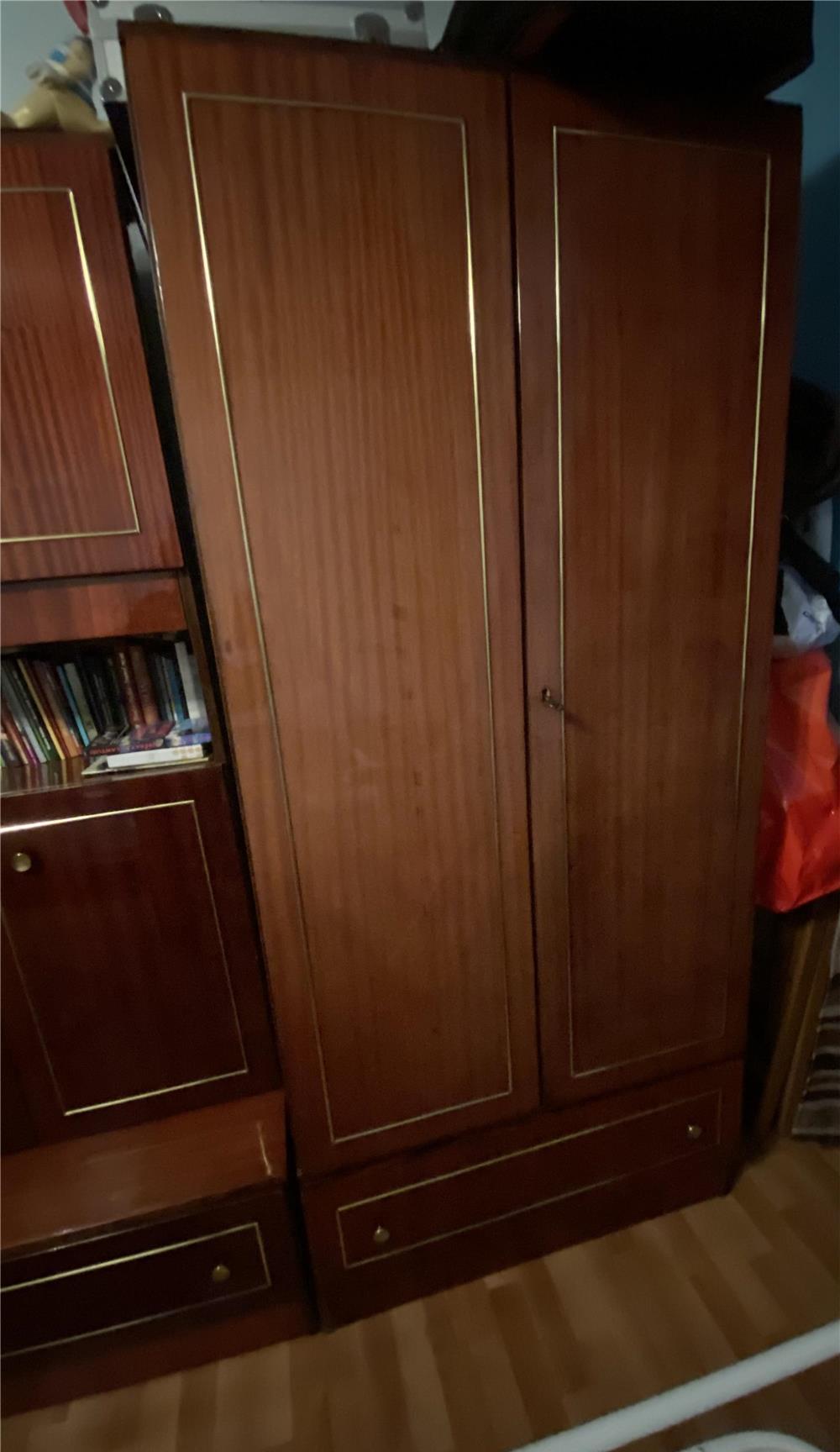Mobila second hand de vanzare