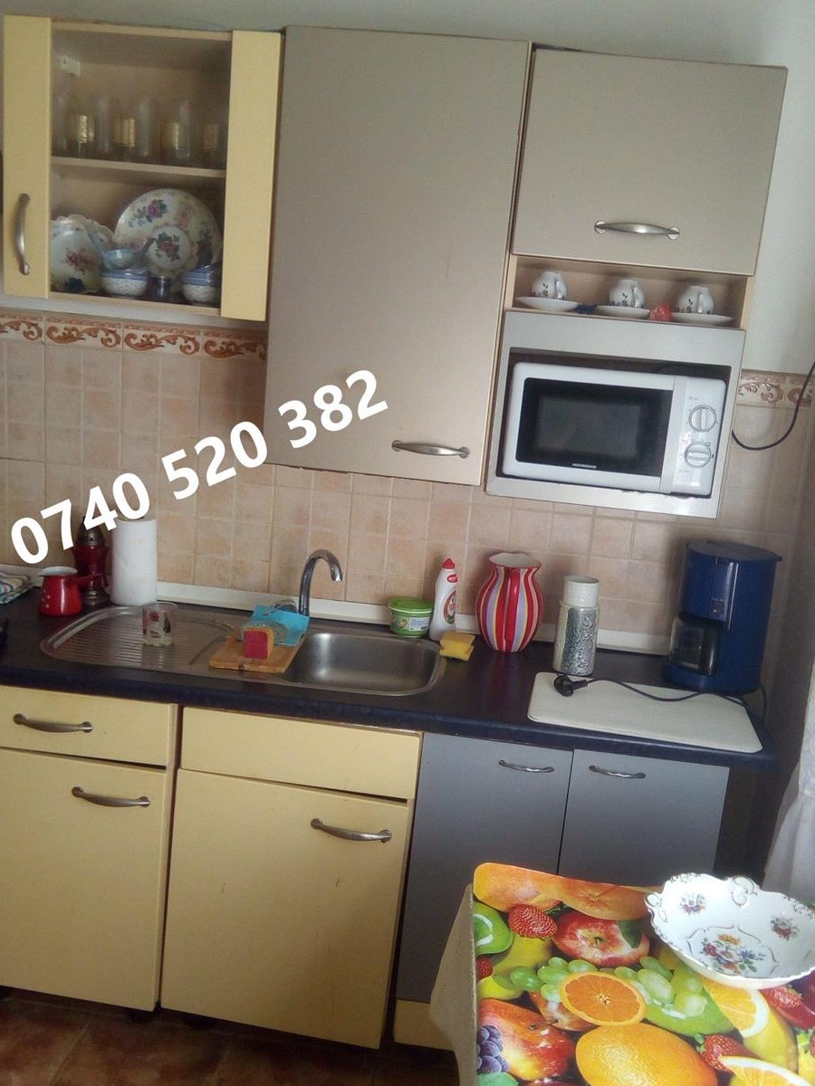 MOBILAT !-Apartament 3  camere ,suprafata 84 mp, confort 1, imbunatatit, etaj 2,  // Resita