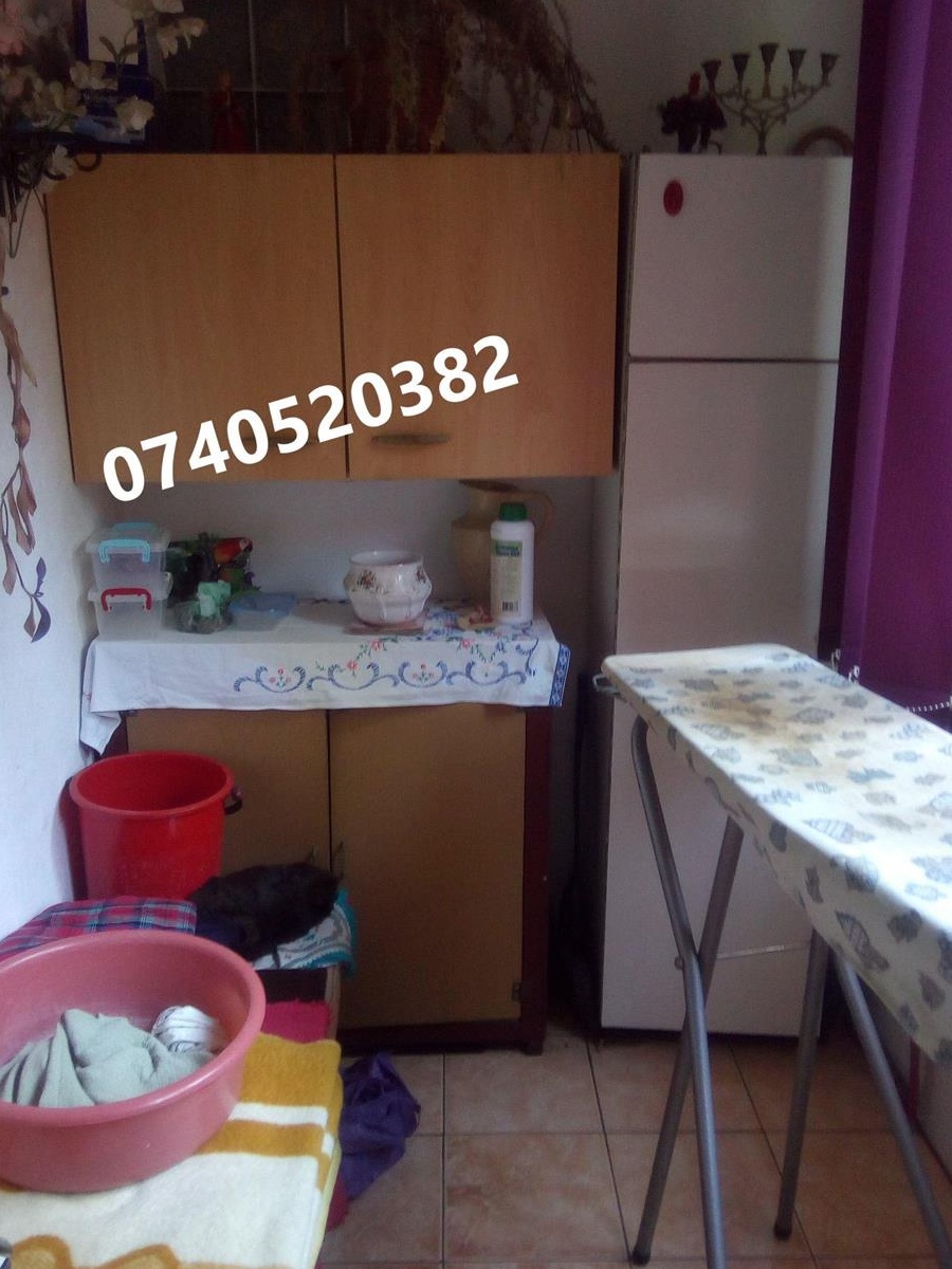MOBILAT !-Apartament 3  camere ,suprafata 84 mp, confort 1, imbunatatit, etaj 2,  // Resita
