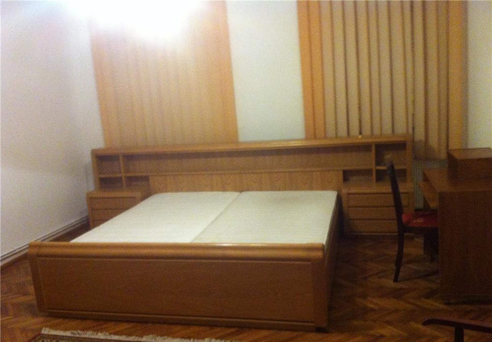 Mobilat si utilat, centrala proprie, loc de parcare.