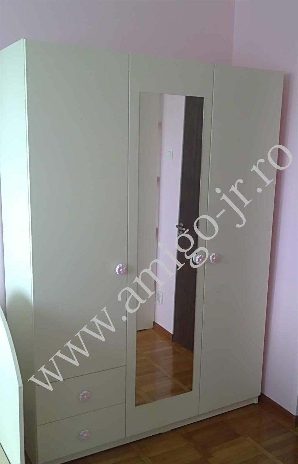 Mobilier din Pal melaminat la comanda