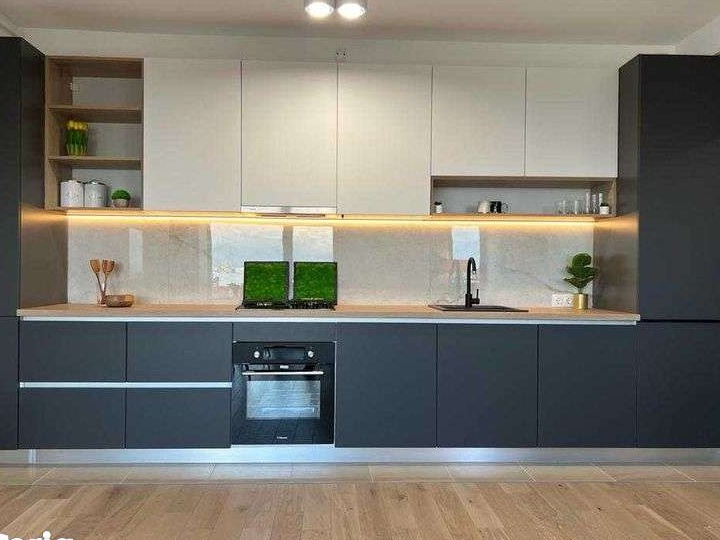 Monarch Tower | proprietar, inchiriez apartament 2 camere lux+ parcare