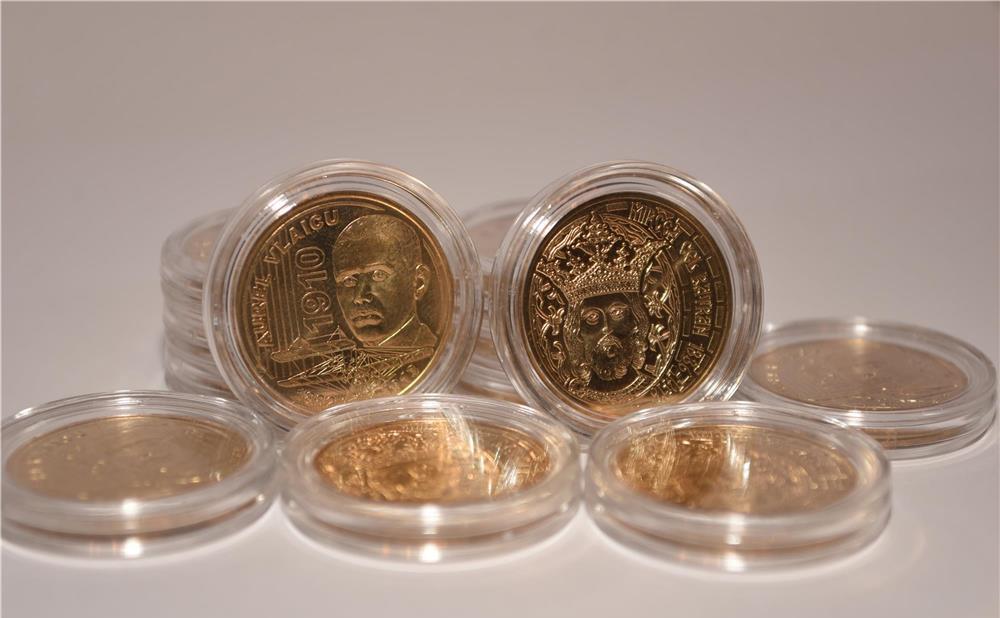 Monede 50 bani Aurel Vlaicu 2010 și Mircea cel Bătrân 2011, UNC