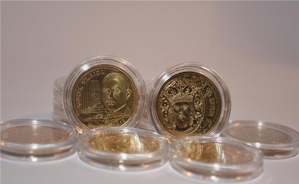 Monede 50 bani Aurel Vlaicu 2010 și Mircea cel Bătrân 2011, UNC
