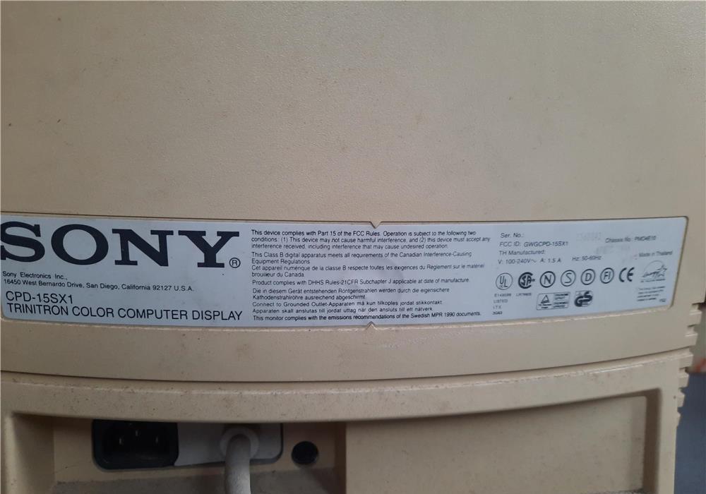 Monitor CRT Sony 15" MultiScan 15SX