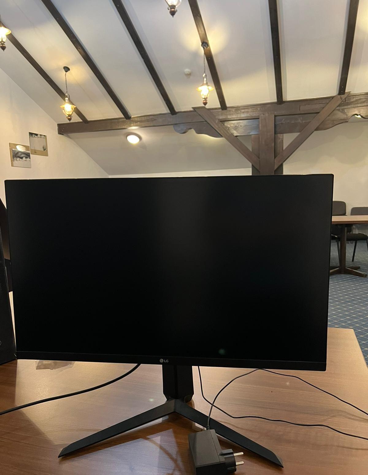 Monitor de Gaming LG27GN850 2K 165hz OC 27 inch