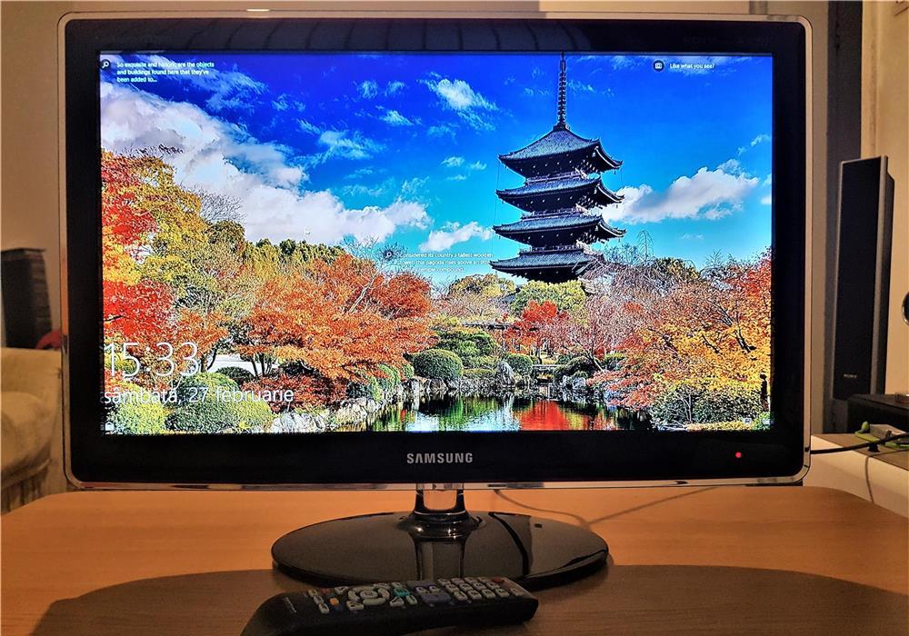 Monitor / TV Samsung P2370HD LCD 23'' (60 cm), Black Rose