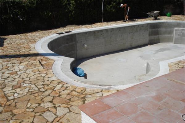 montaj marmura,granit-blaturi bar,bucatari,bai