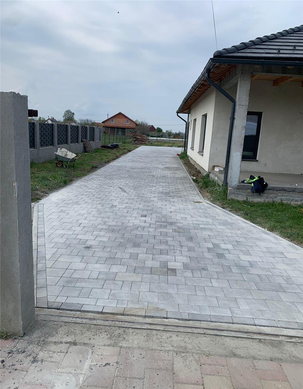 Montaj pavaje, borduri,rigole,piatra cubica .