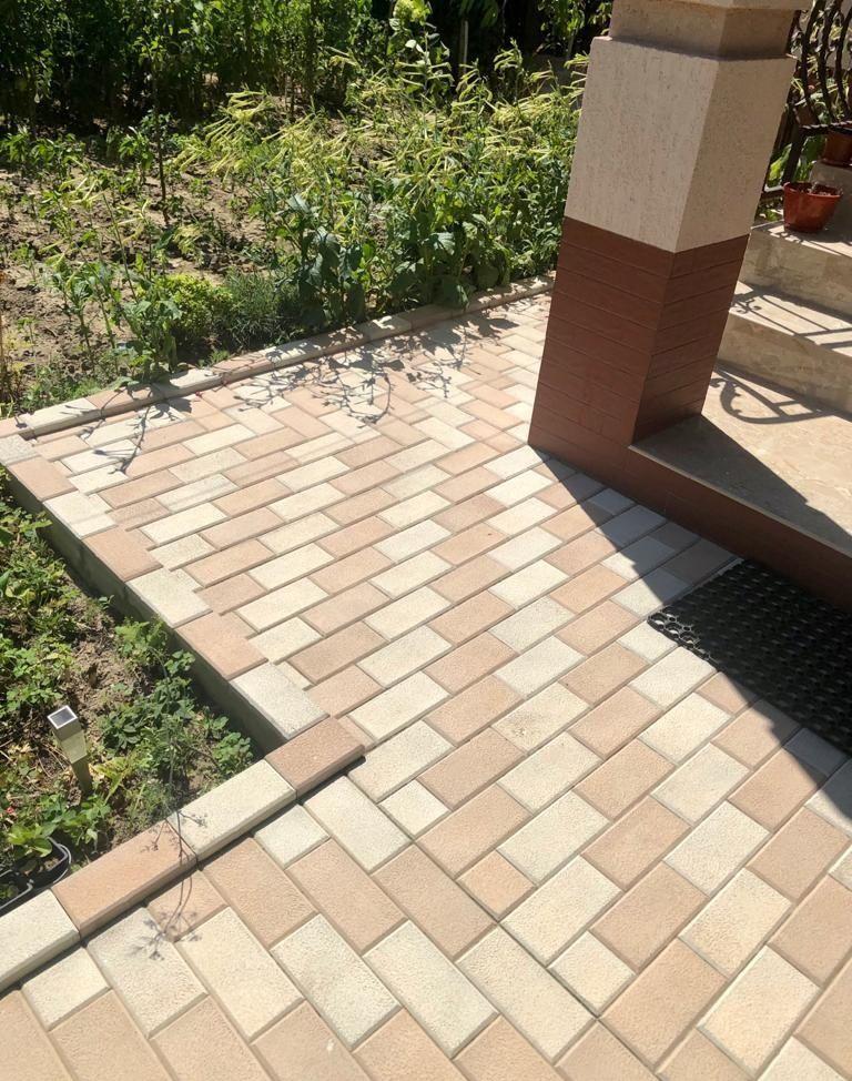 Montam pavaj Dispunem de tote materialele