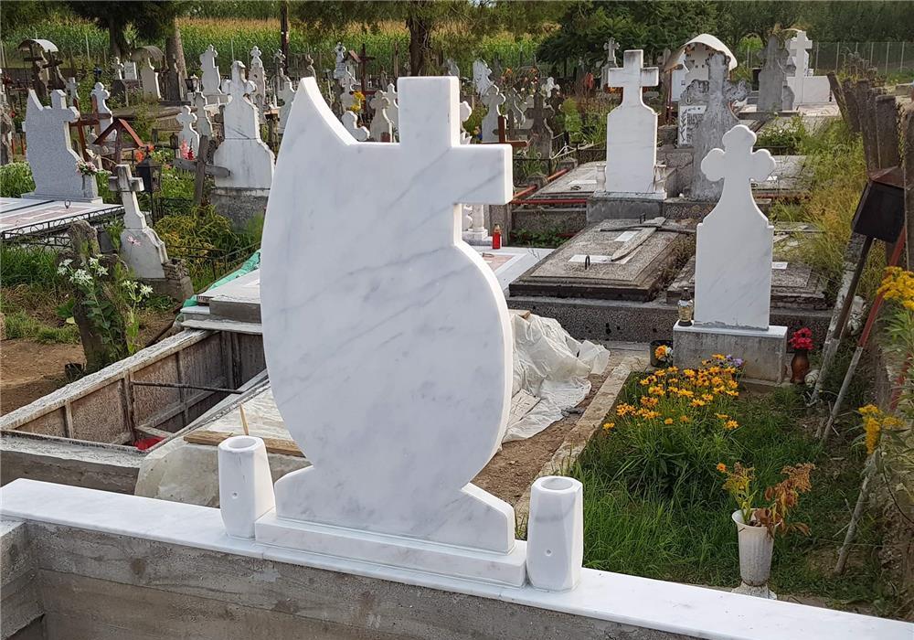 Montez Cruci/ Monumente Funerare marmura sau granit