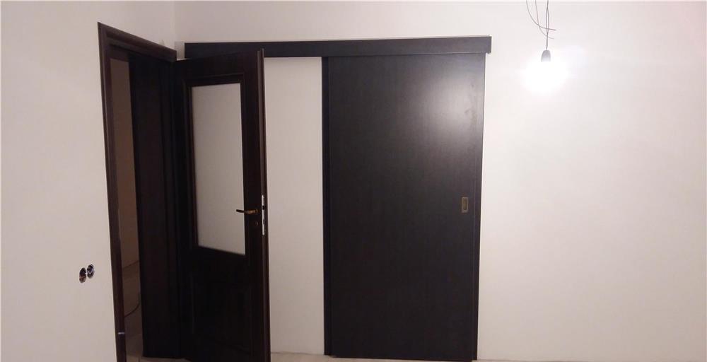 Montez uși interior. Tâmplărie PVC