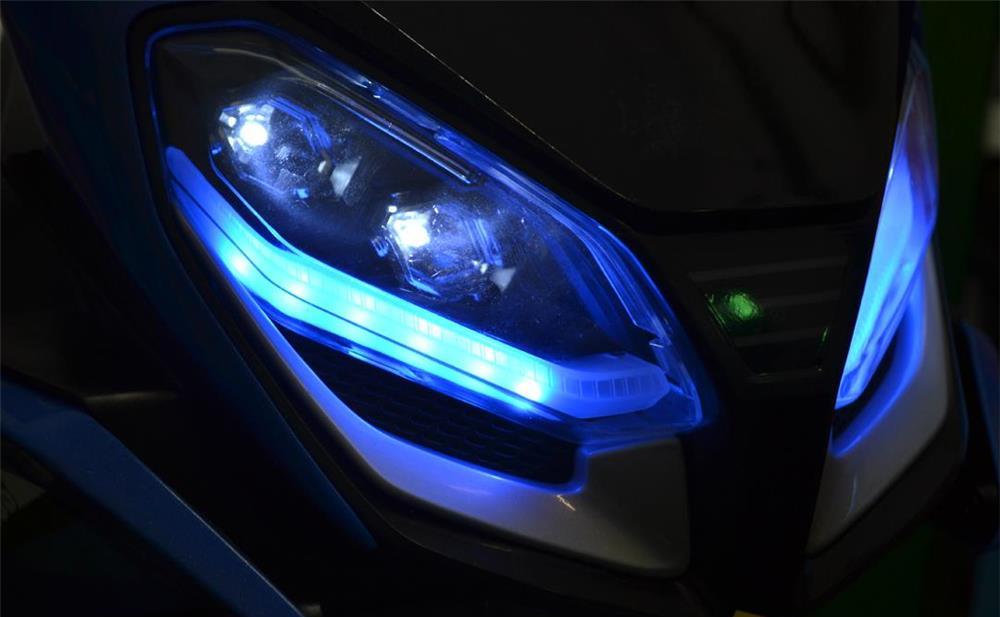 Motocicleta electrica cu 3 roti FB618 2x35W pentru copii 3-8 ani Blue