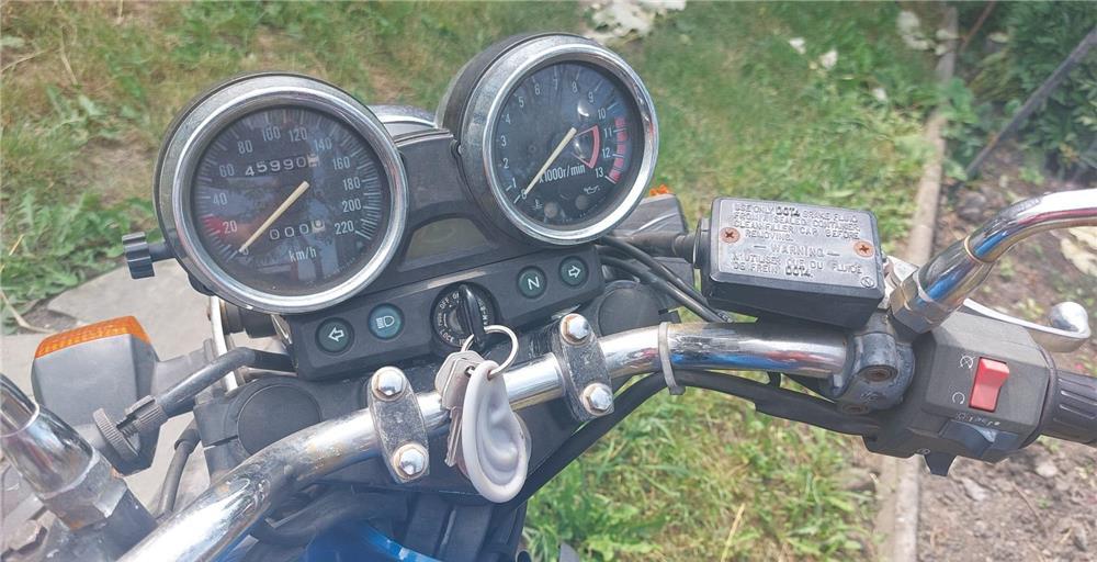 Motocicleta Kavasaki