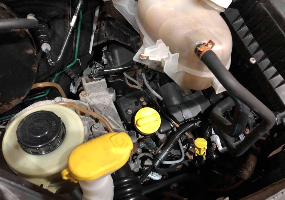 Motor  220.000km 2.5 G9U renault trafic master opel vivaro movano niss