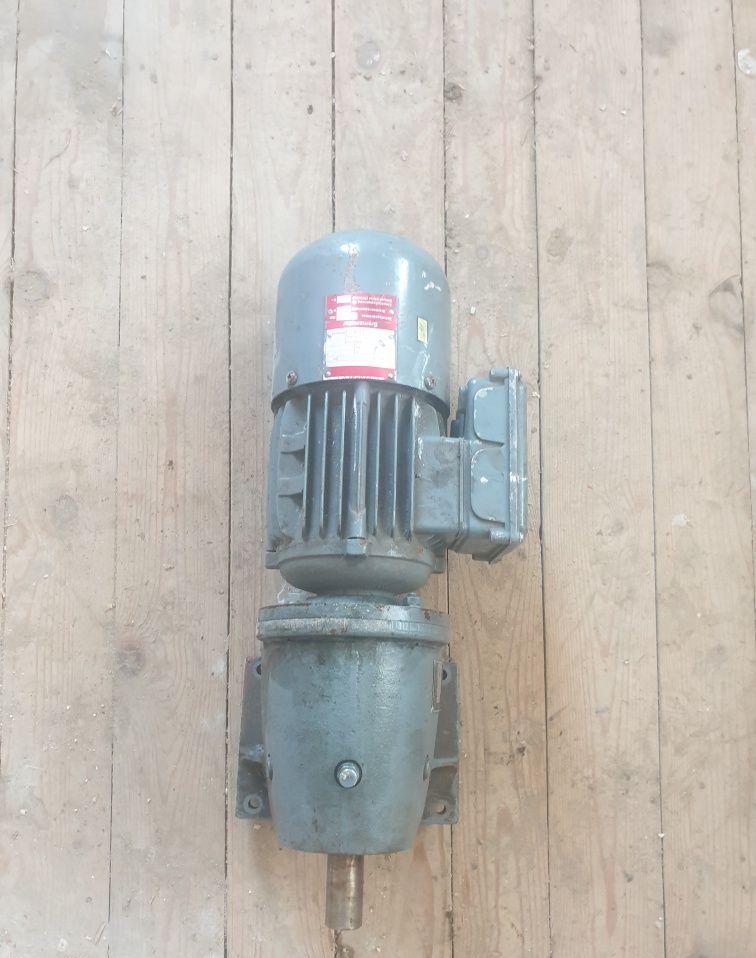 Motor cu reductor