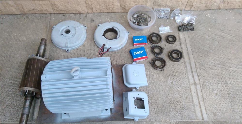 Motor Electric trifazat produs de Electromotor 18.5 Kw/ 380V/3000/Rpm