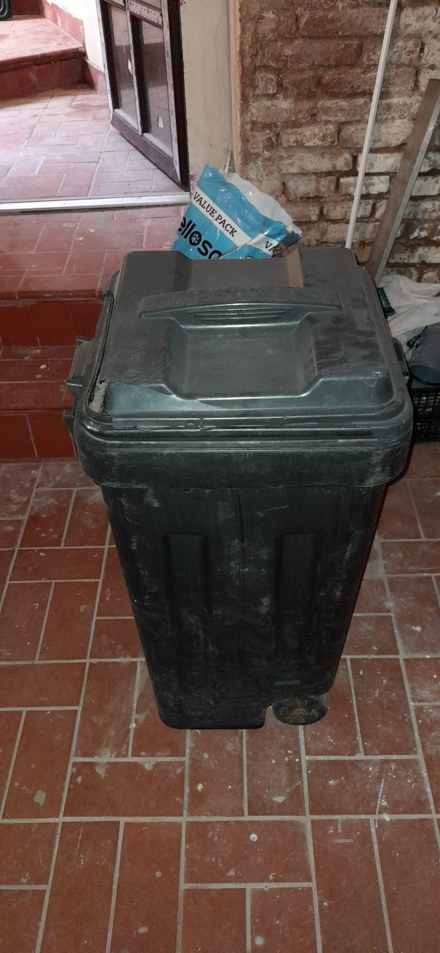 Motor poarta culisanta max.600kg.Pubela.Damigene.Chingi ancorare