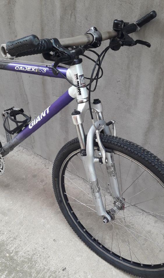 mtb Giant carbon pe 26
