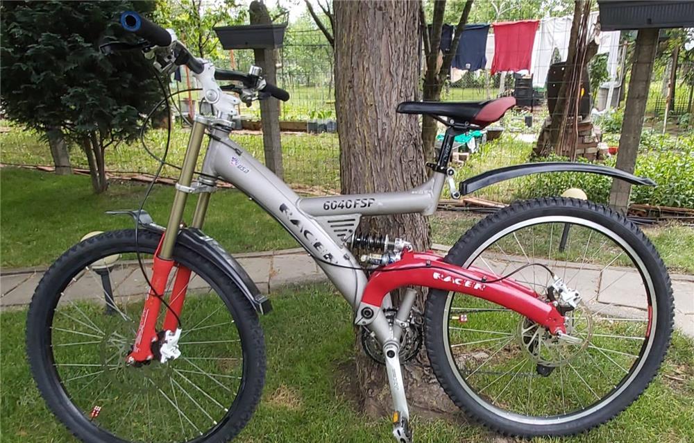 Mtb-racer - downhill, 26", full al usa ultra dotata ultra solida ultra usoara hydraulic 30 viteze