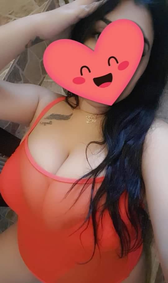 New bruneta cu forme