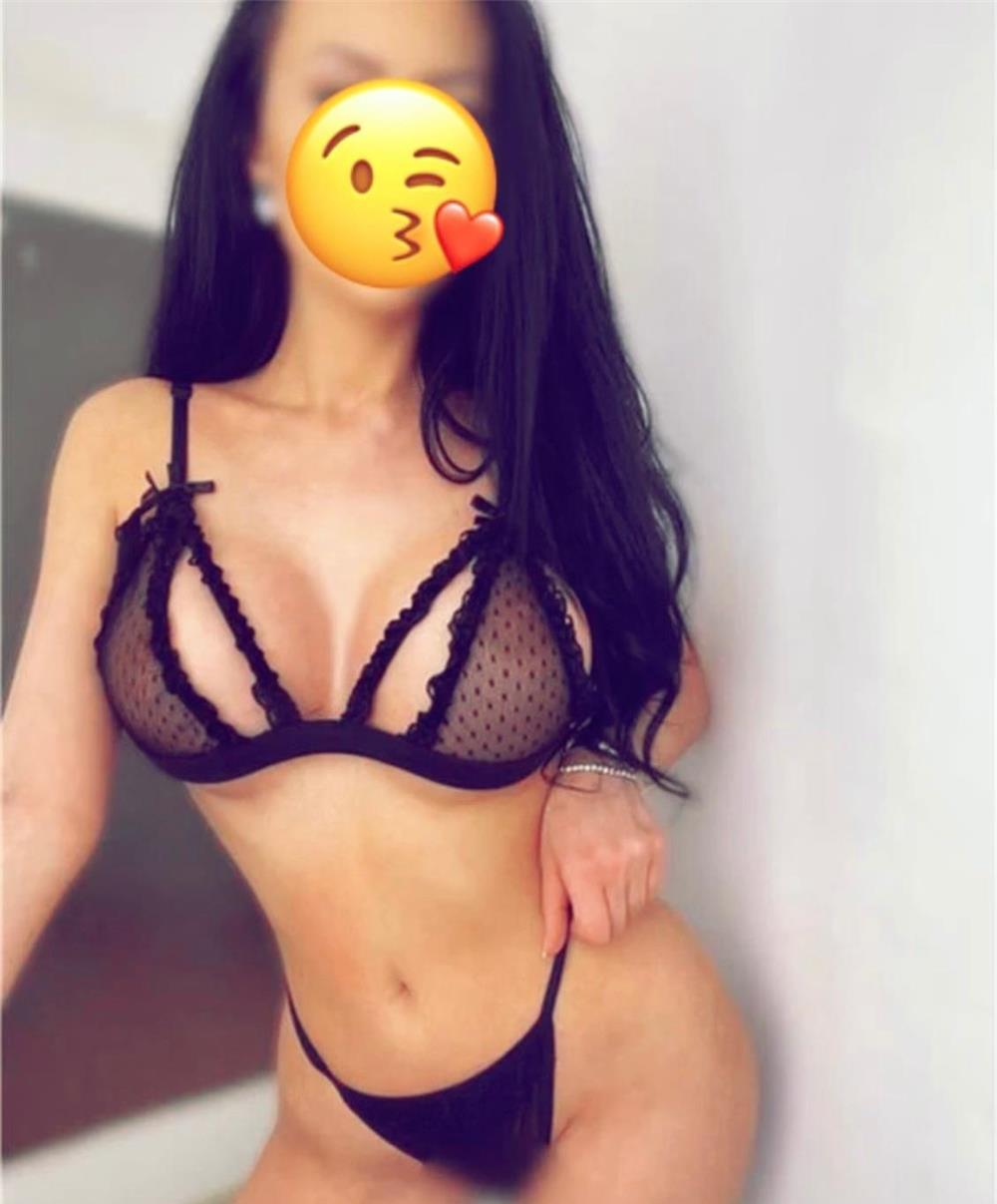 New new , Brunetă reală fără prejudecăți !! La mine sau la tine !! Fătă grabă !! Ador limbuțele !