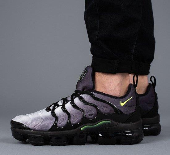 Nike Air Vapormax Plus