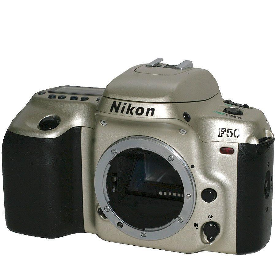 Nikon F50 pe film 35 mm